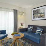 london_barbican_1-bedroom_living-sofa