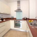 PREMIER-SUITES-Dublin-Sandyford-fully-equipped-kitchen